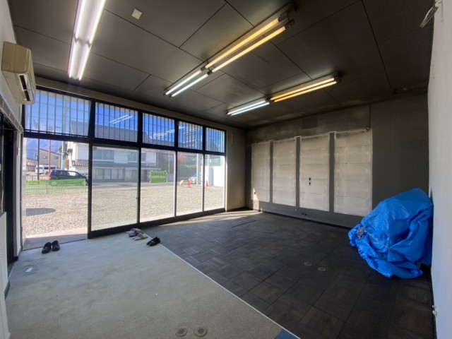 commercial 安曇野市豊科